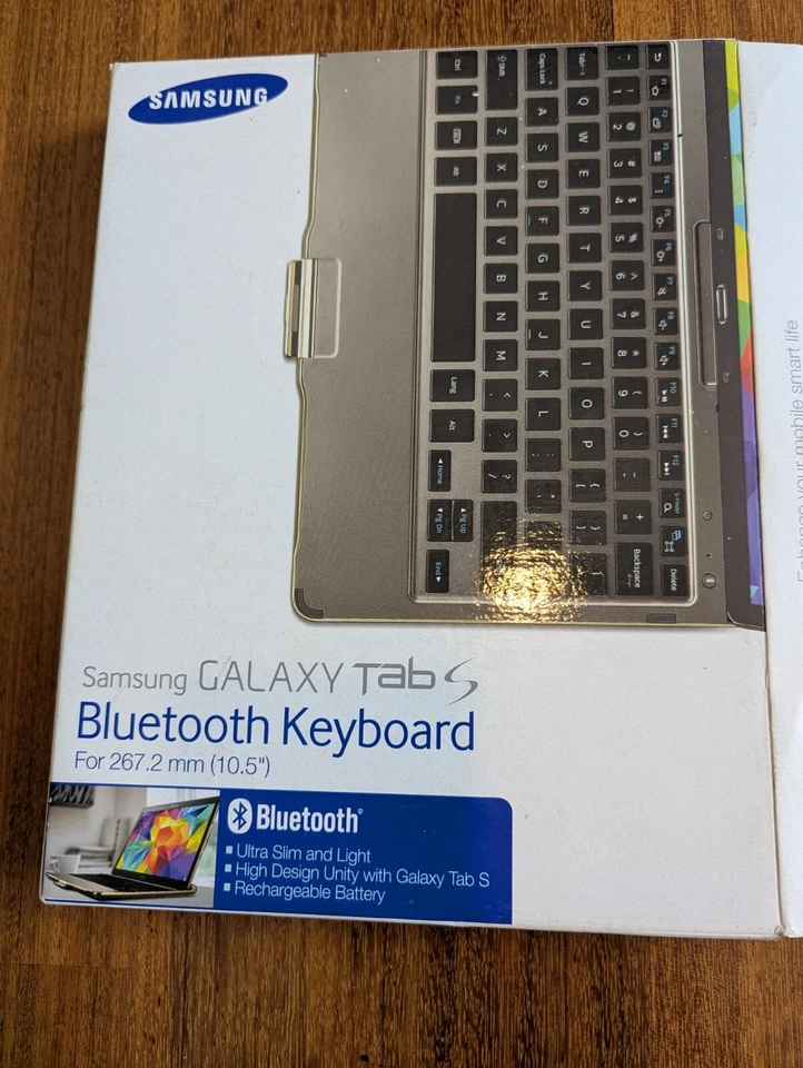 SAMSUNG GALAXY TAB S BLUETOOTH KEYBOARD 10.5" EJ-CT800VAEGUJ-NEW IN OPEN BOX - Image 3 of 4