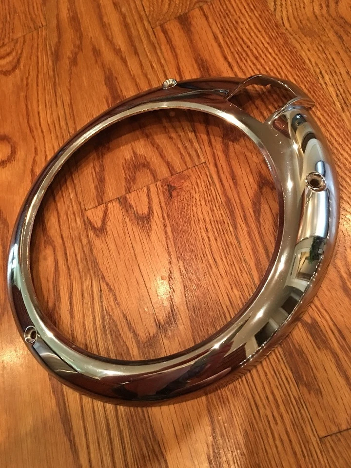 1942 NASH AMBASSADOR 600 DELUXE HEADLIGHT HEADLAMP BEZEL DOOR  - Image 3 of 4