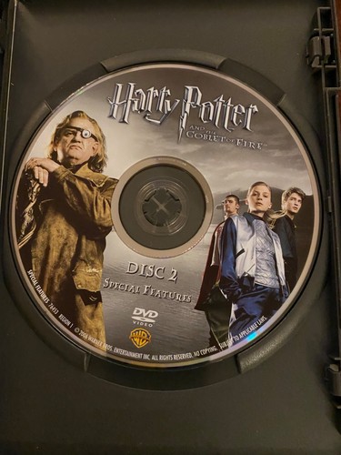 Harry Potter and the Goblet of Fire (2-Disc Deluxe Edition w/ Holographic Cover) - Picture 7 of 8
