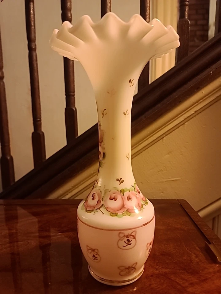 1940’s Fenton Hand Painted Glass Charleton Rose Ruffled Rim Vase Gold Overlay  - Image 2 of 4