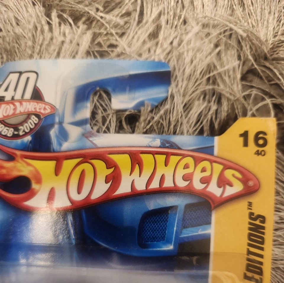 Hot Wheels 2008 First Editions 16/40 White Dodge Challenger SRT8  - Image 2 of 4