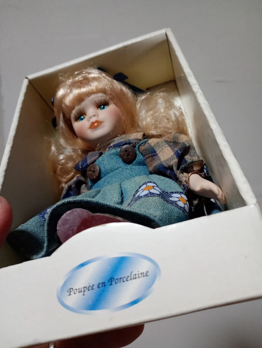 Poupee de marque "mundia", annees 70 à Canet En Roussillon | Clasf jeux