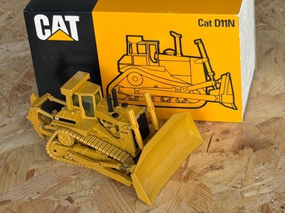 CONRAD 1:50 2852 CAT D11N TRACK TRACTOR BULLDOZER RIPPER NEU IN OVP (M-7)