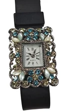 Beautiful 8.5" Women's Unbranded Watch Blue/White Rhinestones New Battery
