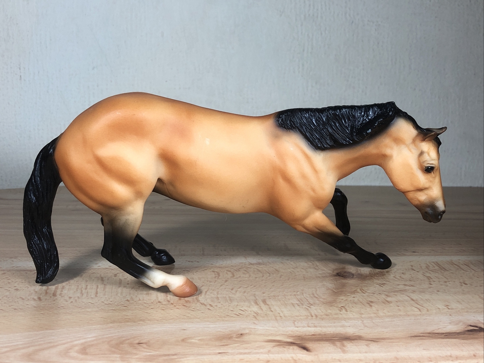 Breyer Cutting Quarter Horse Figurine Buckskin 1990s 3297 Black Mane