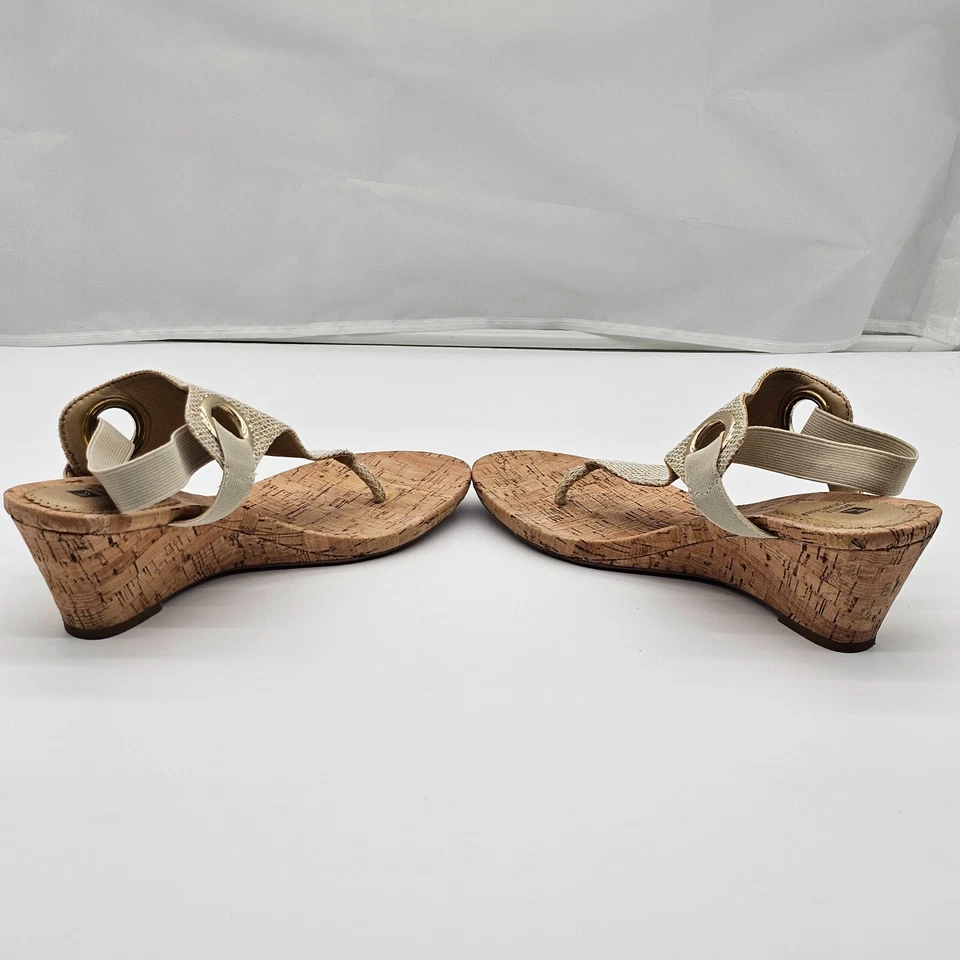 White Mountain Size 9M Light Gold Glitter ALL GOOD Cork Wedge Thong Sandal - Image 3 of 4