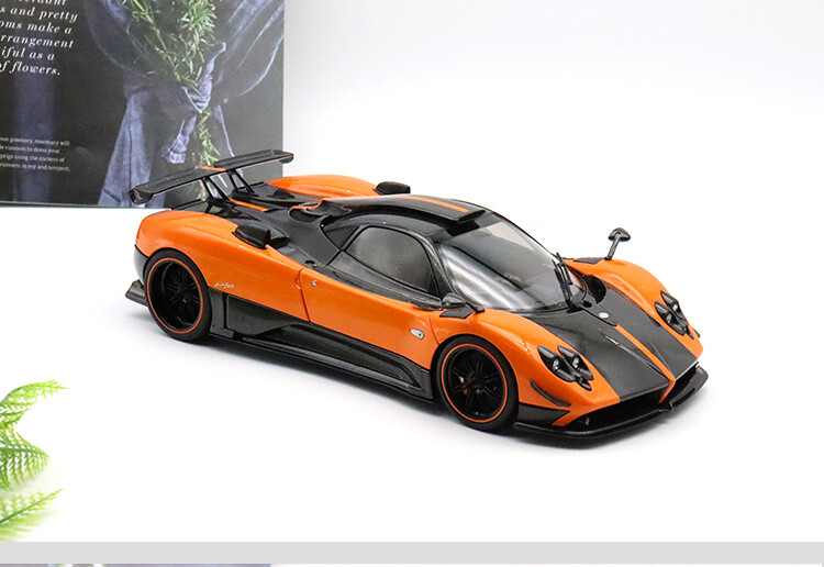 Almost Real ALM856121 – Pagani Zonda Cinque Roadster 2009, Rouge, 1/18, Prévente