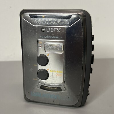 SONY WM-FX373 ウォークマン FM/AM ※ジャンク(broken) SONY WM-FX373 ウォークマン FM/AM ※ジャンク(broken) SONY WM-FX373