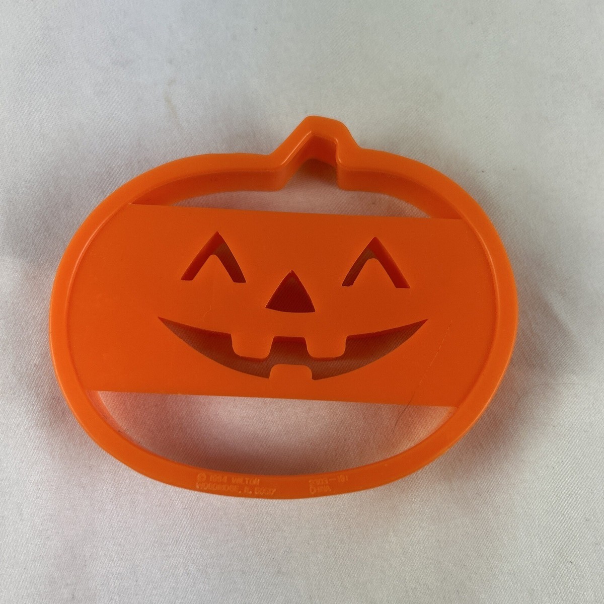 Halloween Pumpkin Jack O Lantern Cookie Cutter 3x3.5” Orange