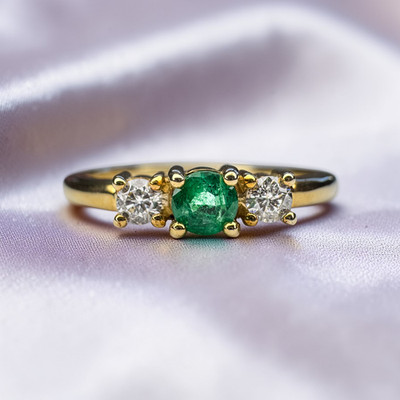 10K Gold Colombian Emerald Diamond Ring -1/4ct Three Stone Trilogy Ring Size 8