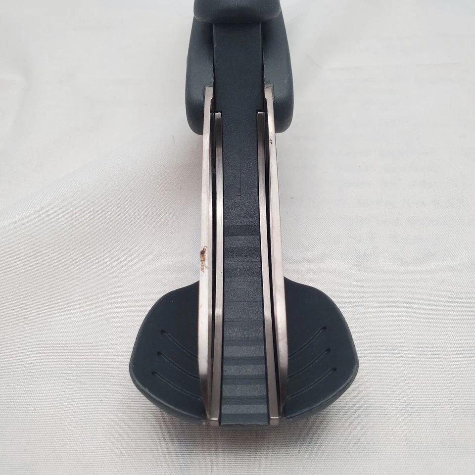 Pampered Chef Double Dual Salad Kitchen Scissors Pre Owned - Image 4 of 4