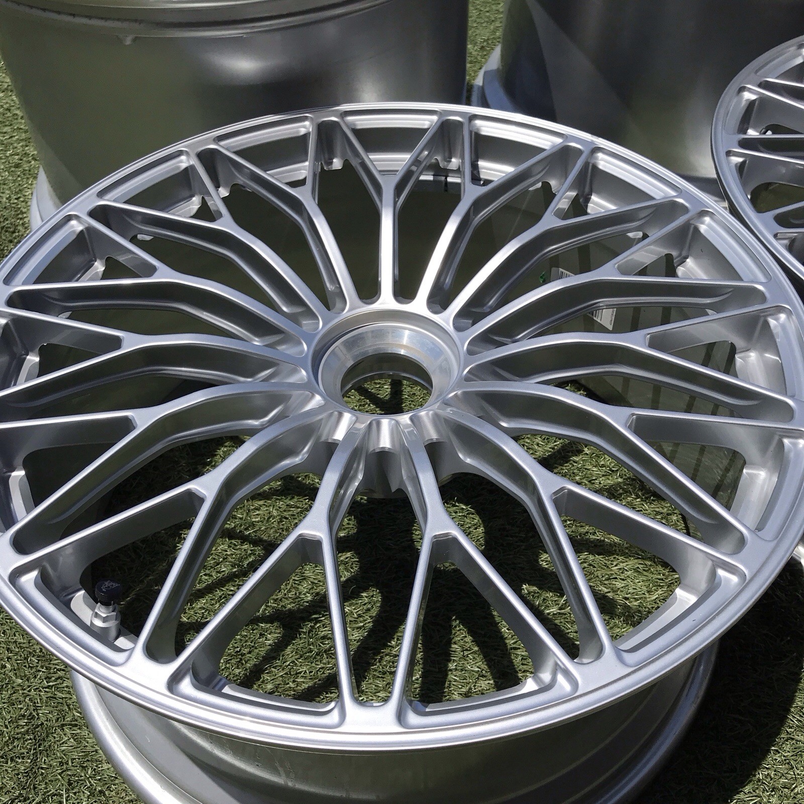 20 21 LAMBORGHINI SV S RIMS OEM GENUINE AVENTADOR 470601017 APPTECH FORGED