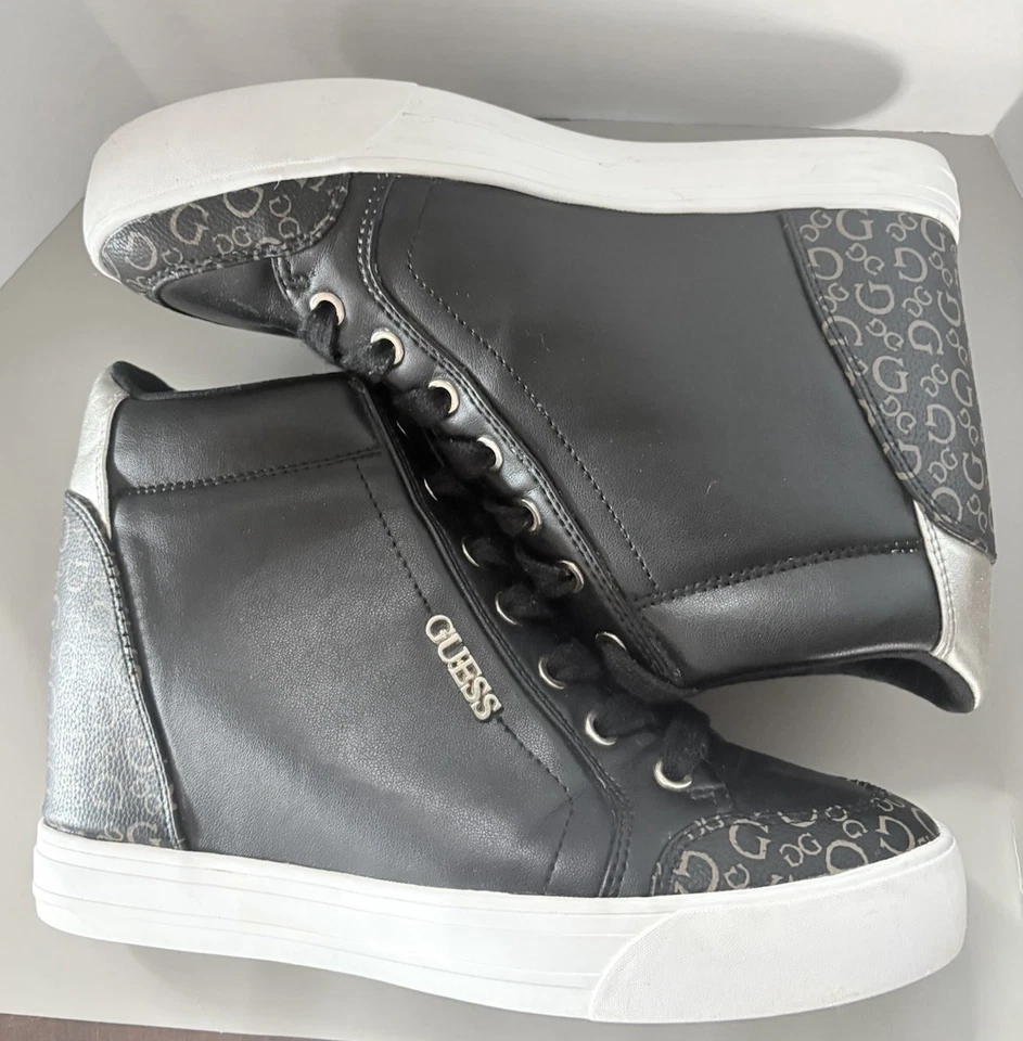 Zapatillas altas Guess negras con cuña usadas talla 8M buen estado Foto 2 de 4