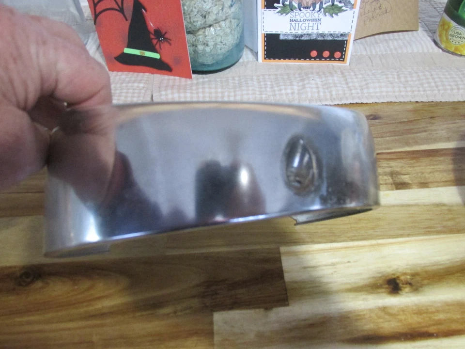 PAR DE BISELES ORIGINALES DE MOLDURA DE FAROS INTERIORES IZQUIERDO Y DERECHO PARA FORD GALAXIE 1964 Foto 4 de 4