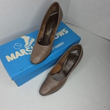 Vintage 70s 80s Marshmallows Brown Leather 2 Heel size 6 With Box