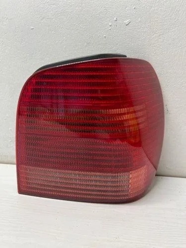 VW POLO 6N2 Rücklicht hinten rechts 1412177 1K0945096A 1.40 Petrol 24414201