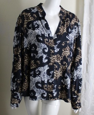 SIGNED Chico's Sz 4 1X Black Fantasy Animal Print V-Neck Blouse Shirt Top Funky