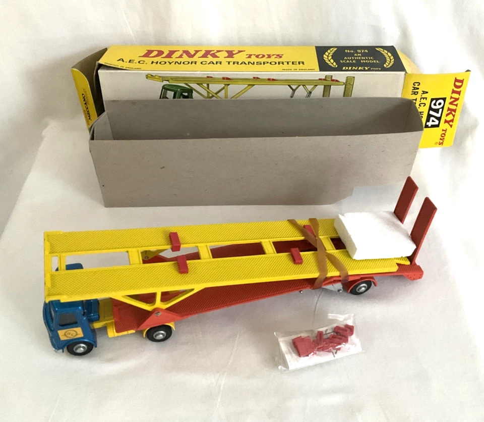 DINKY TOYS 974 A.E.C. HOYNOR CAR TRANSPORTER Vintage 1970s NIB-MINT! - Image 4 of 4
