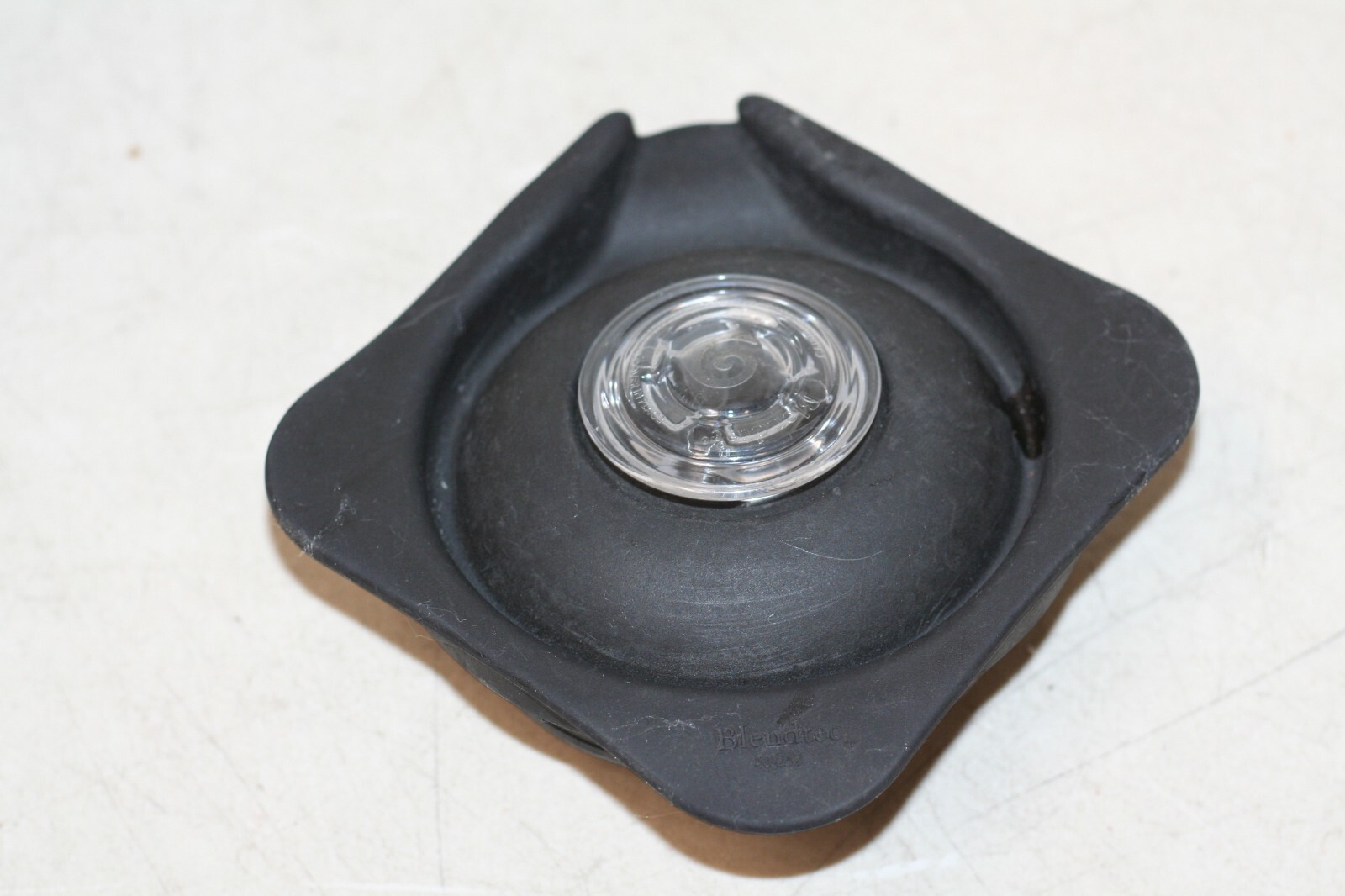 Blendtec Twister Jar Gripper Lid Parts Only Black 40-242 ble