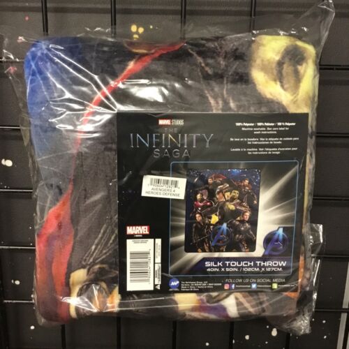 Marvel Avengers “The Infinity Saga” Throw Blanket - Picture 3 of 5