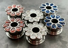 PAIR CZ Gem Set Flower Screw Fit Tunnels Plugs Earlets Gauges Surgical Steel