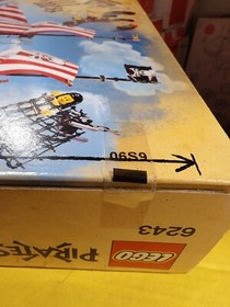 LEGO Pirates 6243 - Brickbeard's Bounty PIRATE SHIP - New Sealed