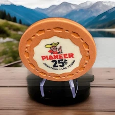 Pioneer Club 25 Cent Casino Chip- Vintage Vegas Vic