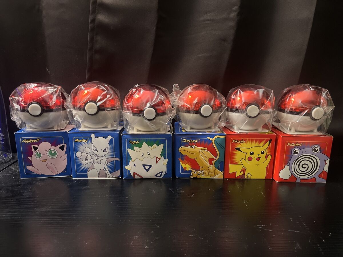 1999 Burger King POKÉMON 23K Gold-Plated Trading Card Set of 1999 Burger King POKÉMON 23K Gold-Plated Trading Card Set of