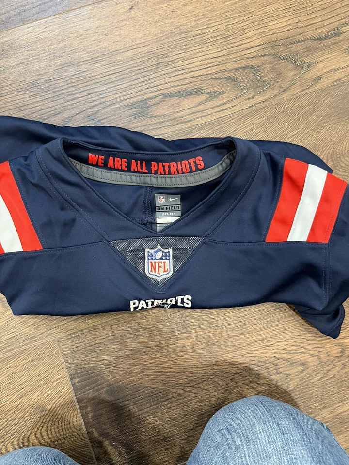 Camiseta para mujer Nike On-Field New England Patriots Rob Gronkowski #87 pequeña  Foto 3 de 3