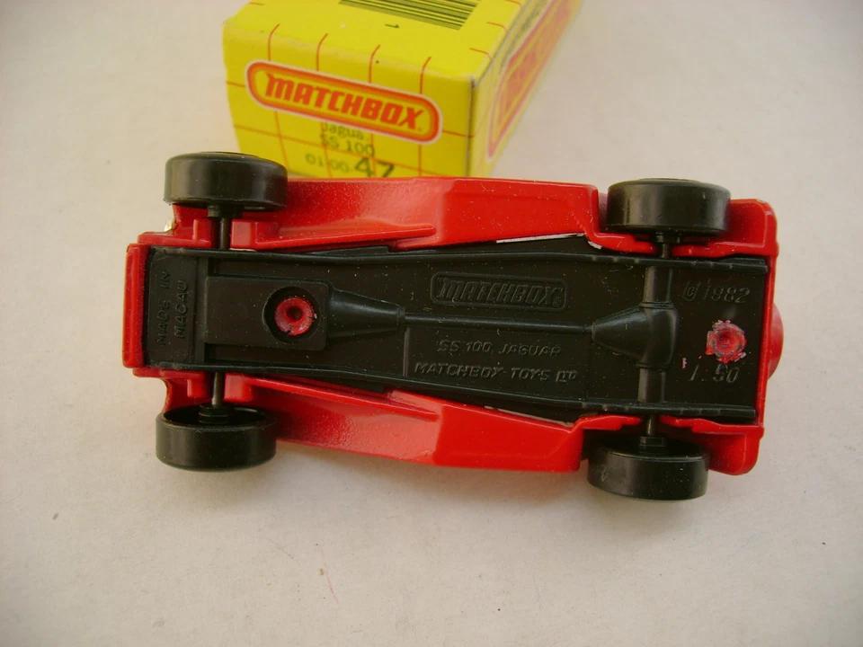 1983 MATCHBOX SUPERFAST #47 RED SS 100 JAGUAR NEW IN BOX - Image 3 of 3