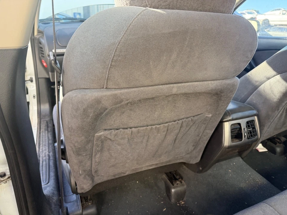 Holden Commodore 2003 VY Calais Cloth Set Of Seats - image 3 of 4