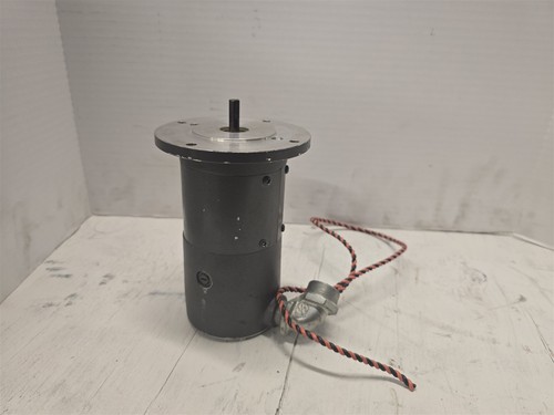 Baldor P-601A100-2 XPY Tachometer 50V/1000RPM - Picture 6 of 8