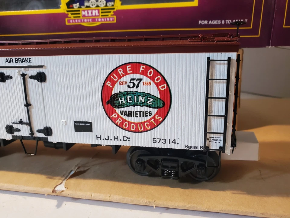 MTH Premier Heinz Pure Foods 1931 36' Woodsided Reefer Car (#57314) 20-94321 - Image 4 of 4