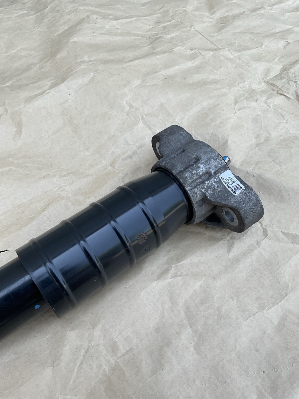 14-17 MASERATI GHIBLI M157 06700028330, 06700088990 Shock Absorber Left Rear OEM