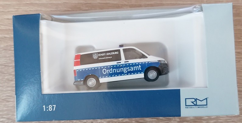 Rietze 53759 - 1/87 Volkswagen T6.1 Municipal Office Salzburg (AT) - New