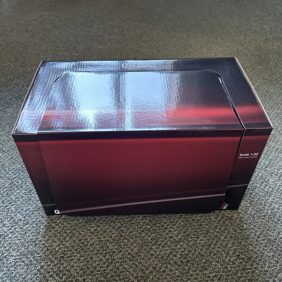 6821 1/32 Universal Hobbies Case IH 785 Quadtrac - Image 3 of 4