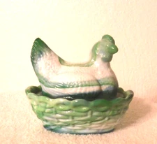Vintage Westmoreland Glass Green and White Slag 3" "Hen on a Nest".