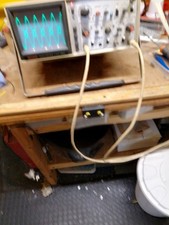 Hitachi V 222 20 Mhz oscilloscope.(see details)