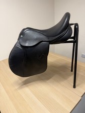 Ideal 18” Wide Black Saddle GP