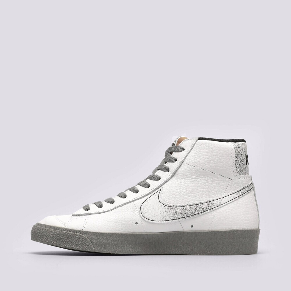 Nike Men's Blazer Mid '77 '50 Years of Hip-Hop' Shoes