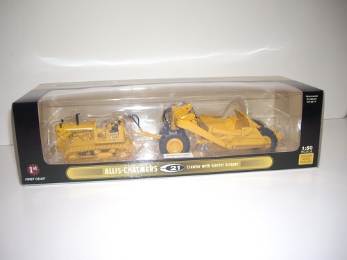 FIRST GEAR 1:50 58-3153 ALLIS-CHALMERS HD-21 CRAWLER WITH EJECTOR SCRAPER - Picture 3 of 10
