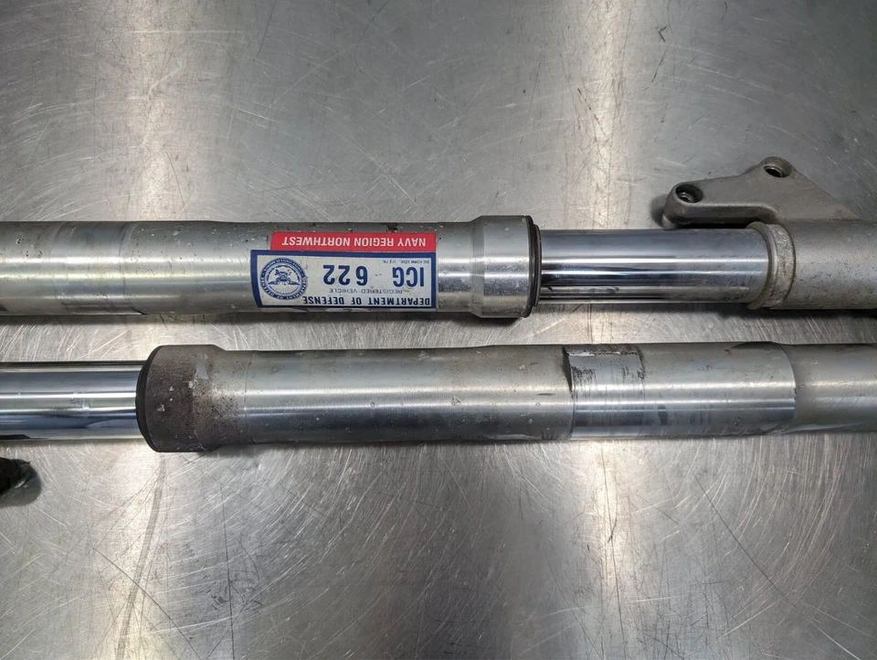 Amortecedor de suspensão dianteiro 1998-2007 Ducati ST2 FABRICANTE DE EQUIPAMENTO ORIGINAL - 34020691D - Imagem 3 de 4