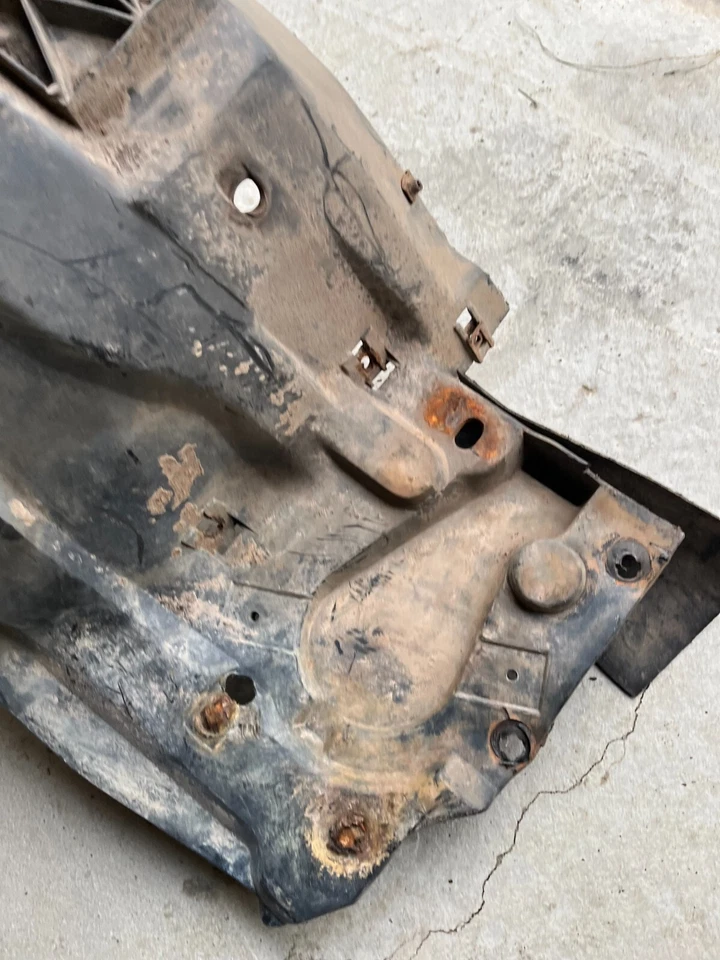 Oldsmobile Cutlass Monte 1978 1979 1980 mano izquierda rueda interior derecha guardabarros OEM Foto 4 de 4