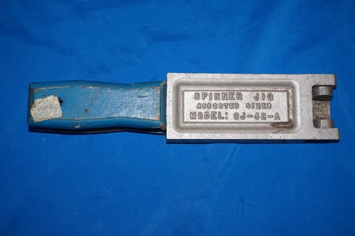 Do-It Molds SJ-4B-A  Assorted Size Spinner Jig Lead Mold