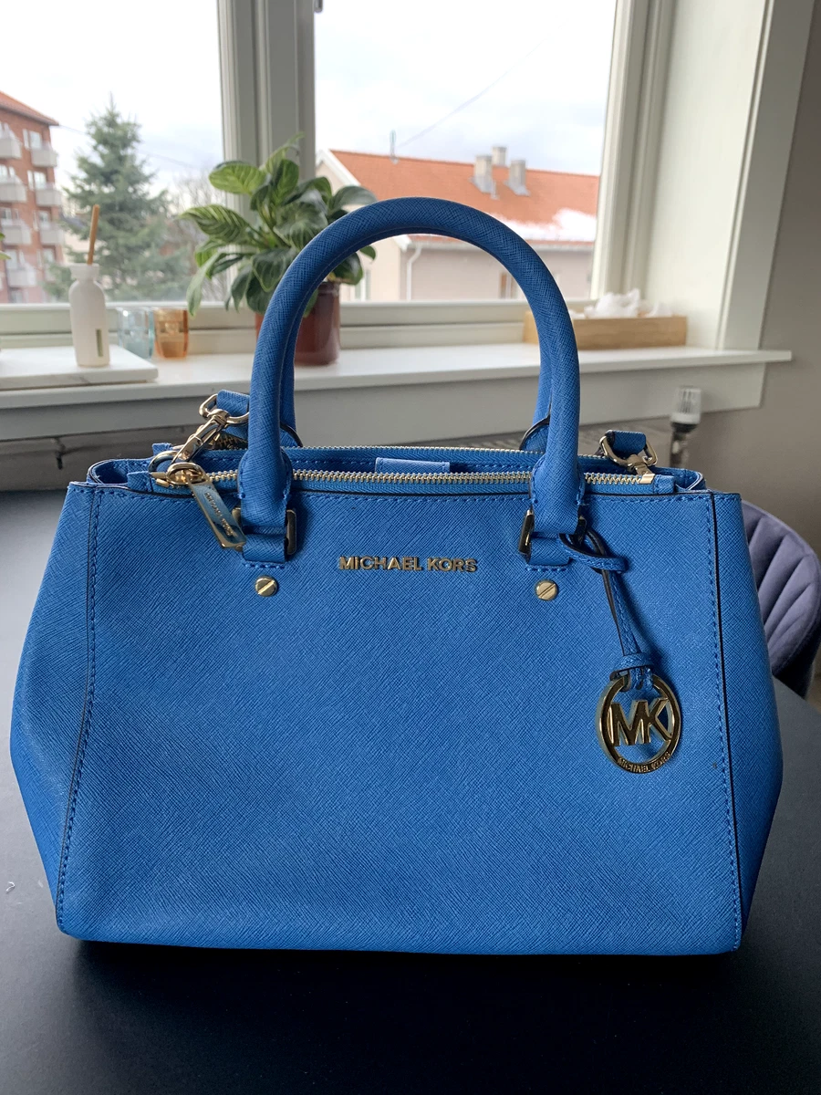 Michael kors crossbody bag