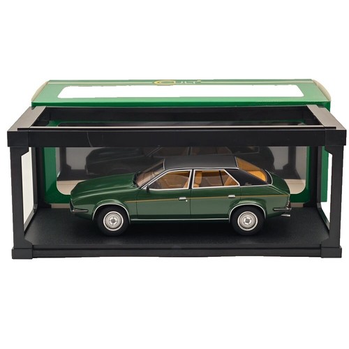 E529 Miniature car SPOT-ON No.184 Austin A60 Cambridge AUSTIN A60