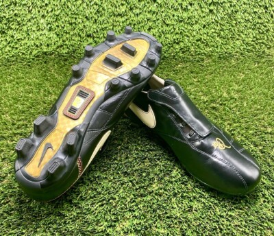 Nike Tiempo Ronaldinho Dois FREE GIFT (ref: Legend Elite Premier