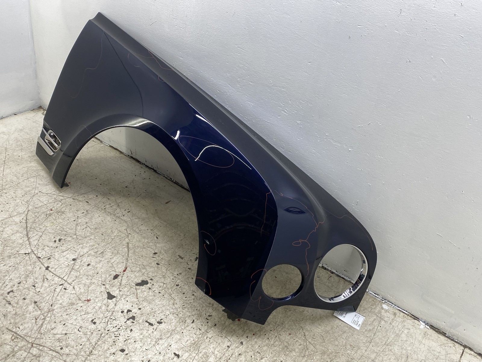 2010-2016 BENTLEY MULSANNE OEM FRONT RIGHT PASSENGER FENDER PANEL *SCRATCH/DENT*