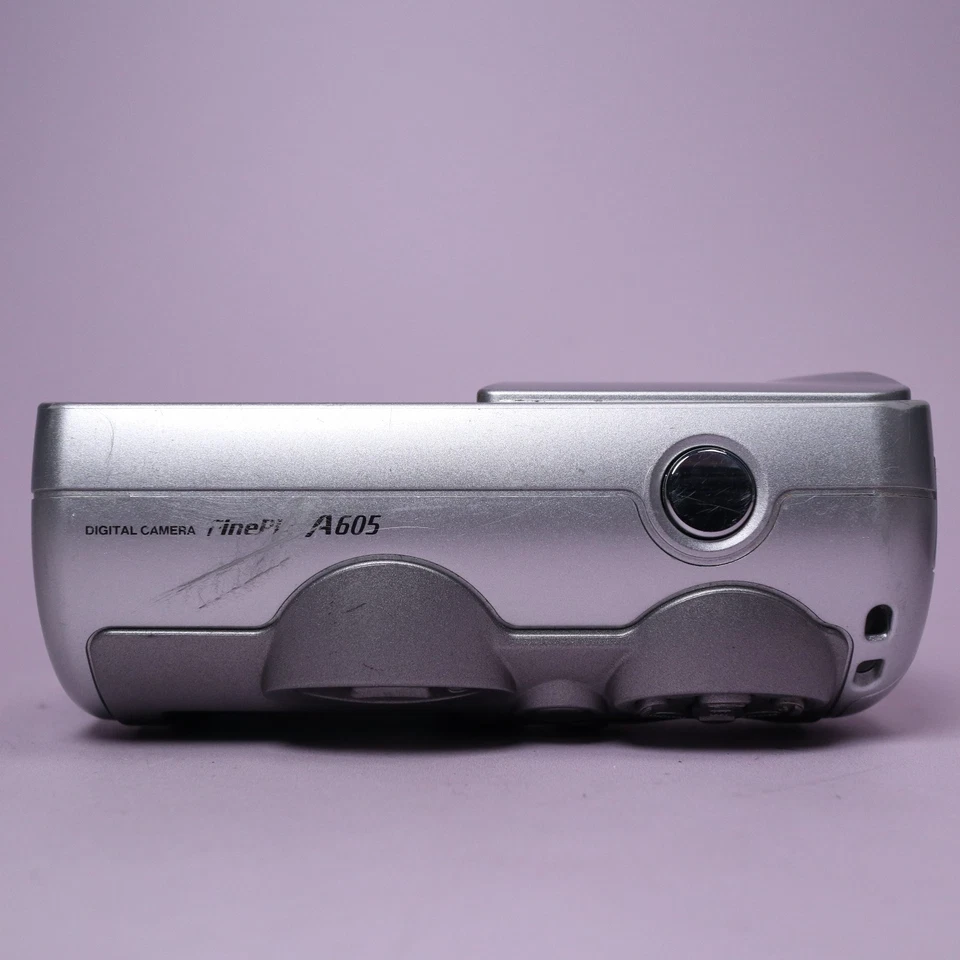 Fujifilm Digital Camera FinePix A605 3.1MP Silver Tested, photo 4 of 5