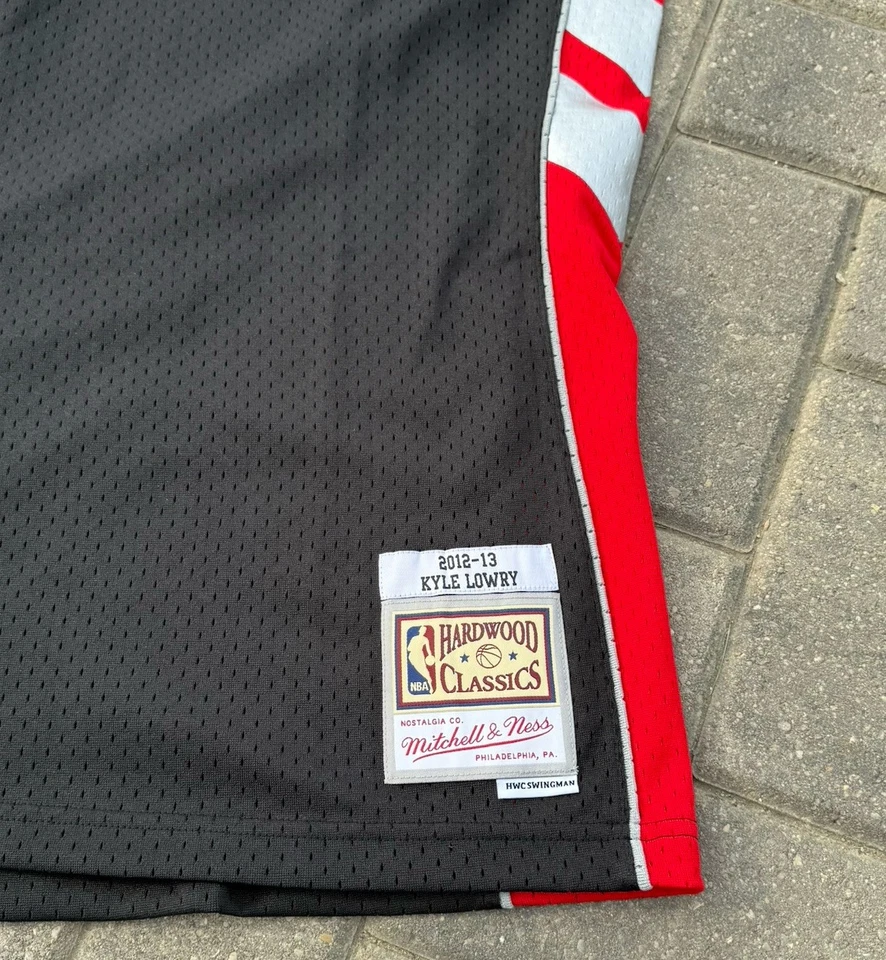 Camiseta Swingman Mitchell & Ness Kyle Lowry Toronto Raptors 2012-13 masculina XXL nova com etiquetas - Imagem 3 de 4